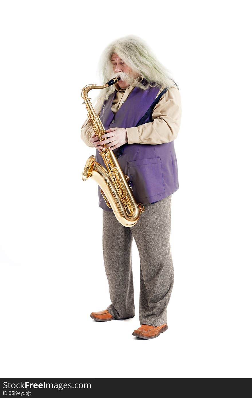 Old hippies saxophonist