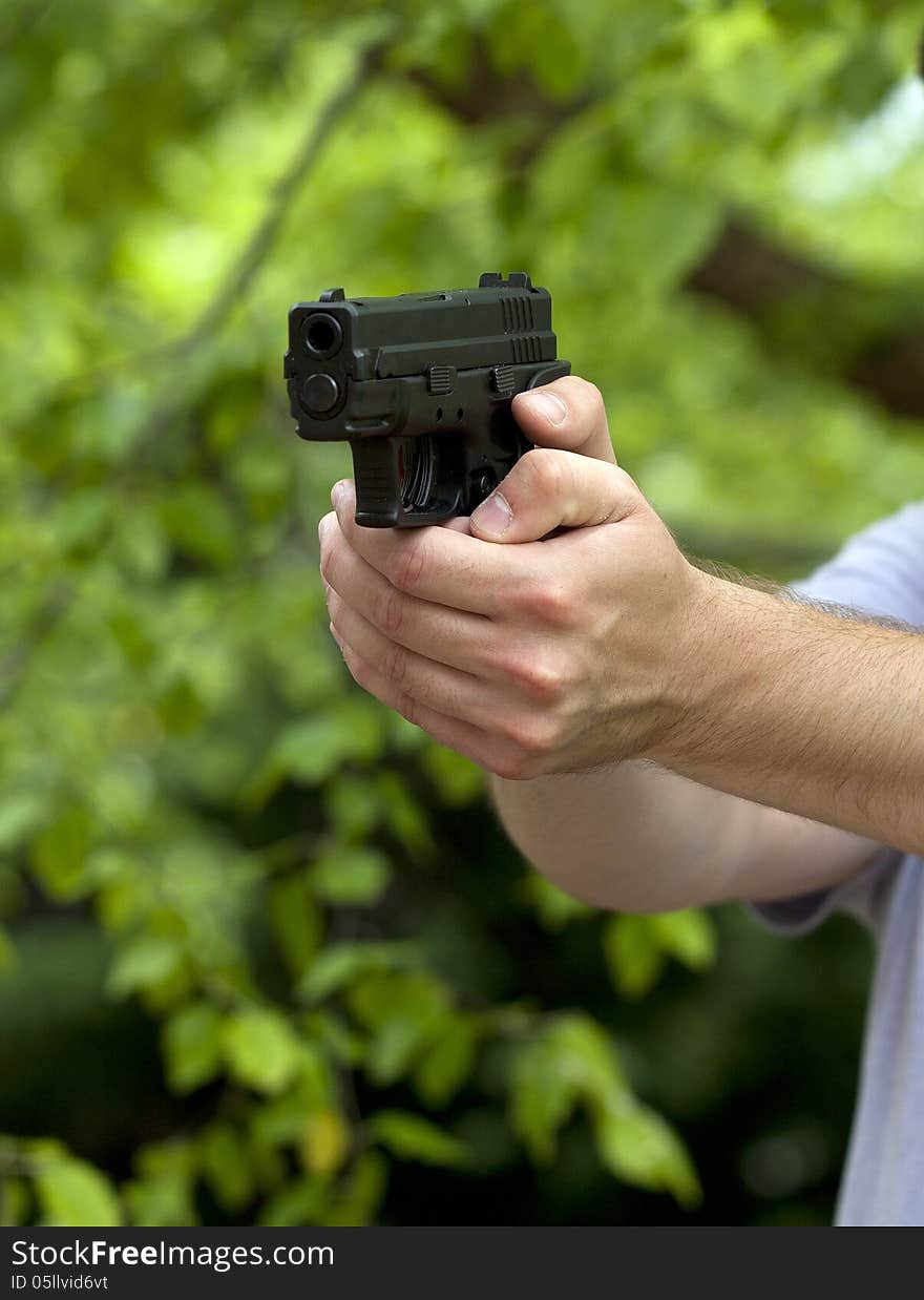 Aiming A Semi-Automatic Handgun