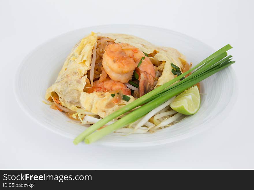 Stir-fired rice noodle with prawns wrapped eggs