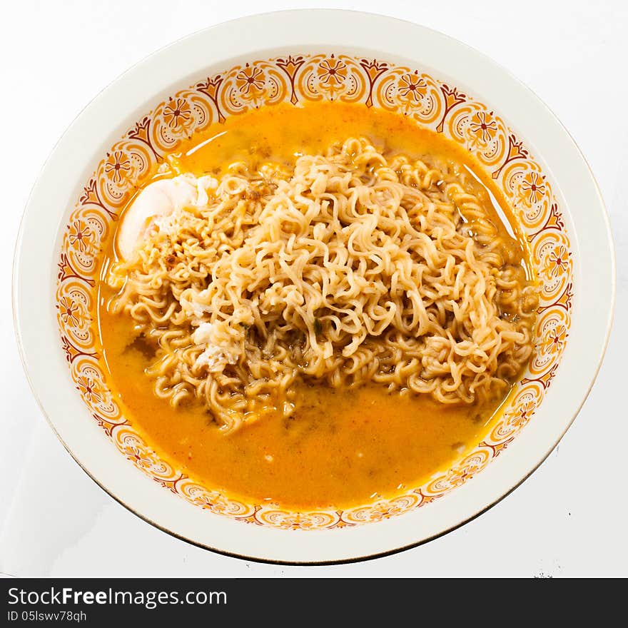 Instant Noodles With Egg