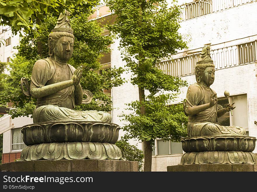 Asakusa Buddhas