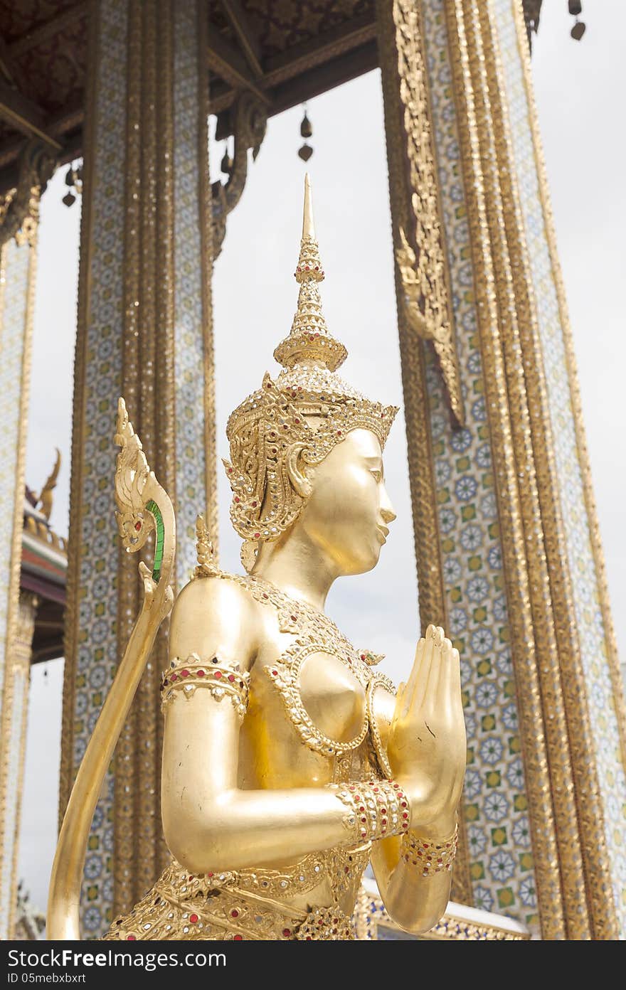 Golden Angel respect hand in Grand Palace