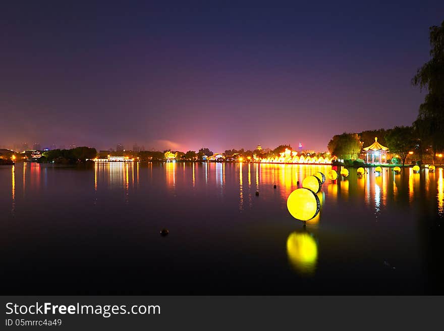 The Lake Night Xian