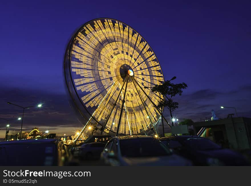 The big ferris wheel with blue sky