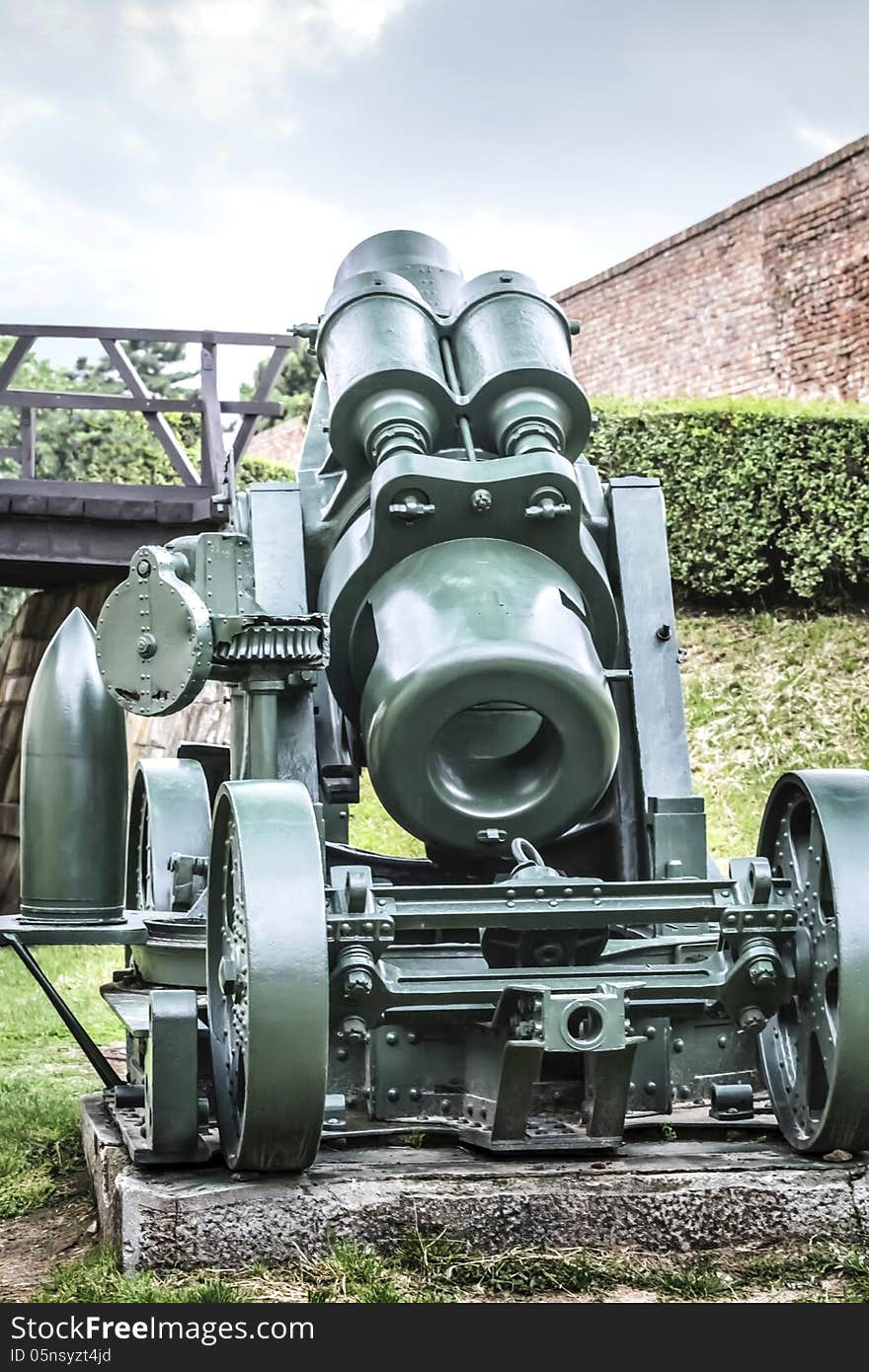 Austro Hungarian WWI Siege Howitzer 305 Mm