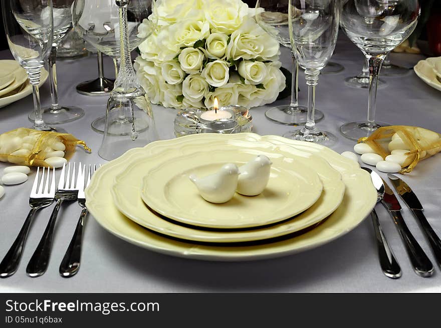 White Wedding Dining Table Setting