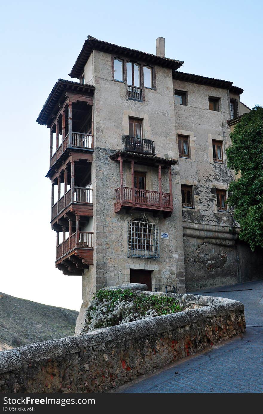 Casas colgadas