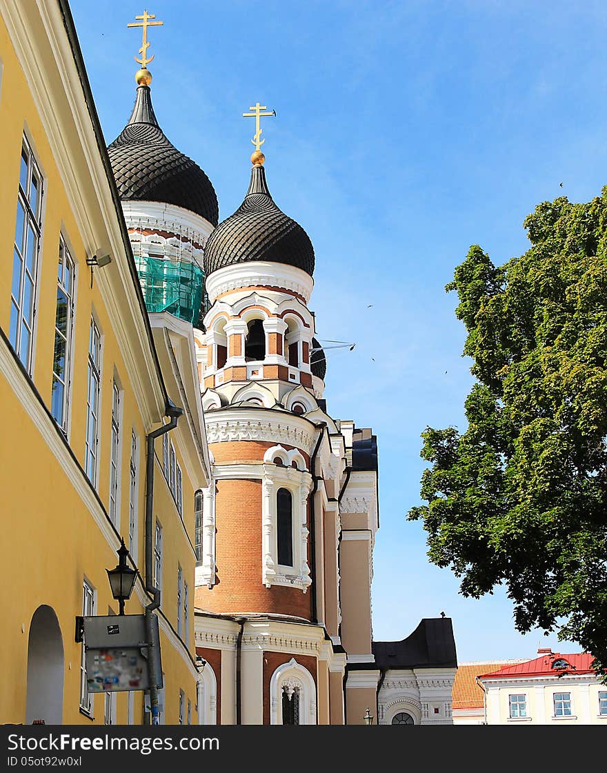 Alexander Nevsky Orthodox Cathedral - the nineteenth century. Tsar symbol of power, the largest dome church in Tallinn. Alexander Nevsky Orthodox Cathedral - the nineteenth century. Tsar symbol of power, the largest dome church in Tallinn