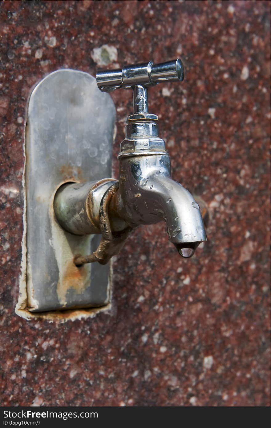 Tap of the pump-room mineral water close-up