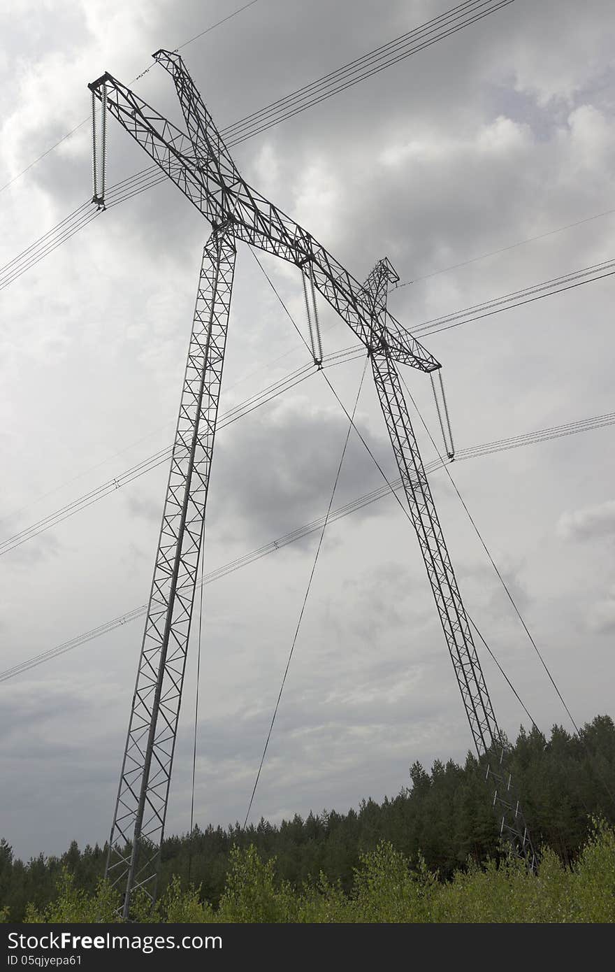 High-voltage Support Of Transmission Lines