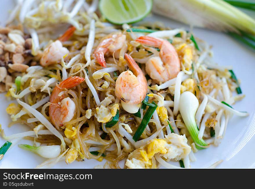 Pad thai