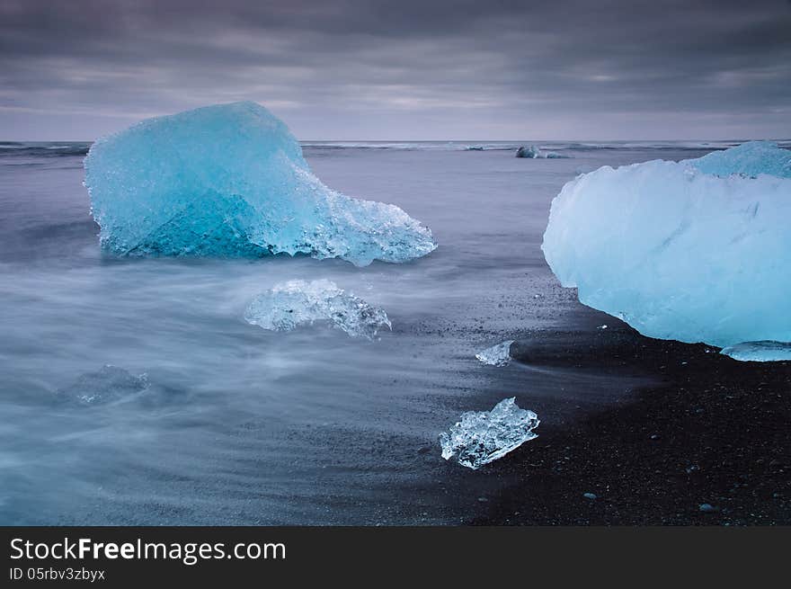 Seashore near Jokulsarlon