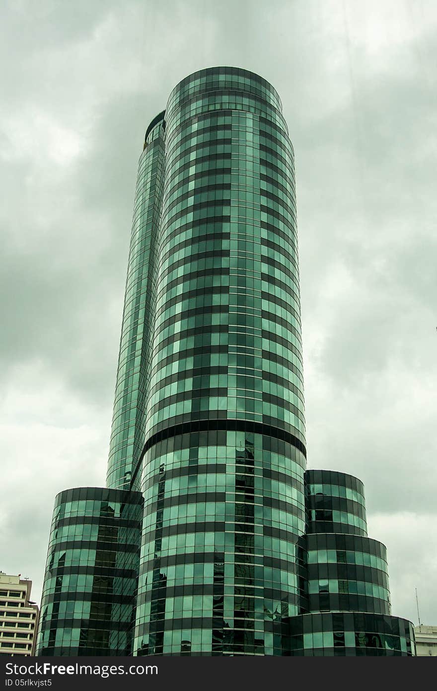 Green Mirror Building