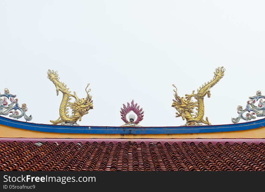 Twin Statue Of Dragons On The Roof