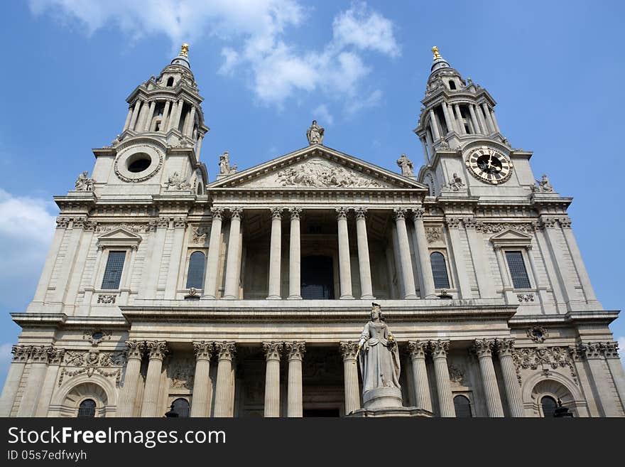 St Paul s Cathedral Western Side & Entrance View, London