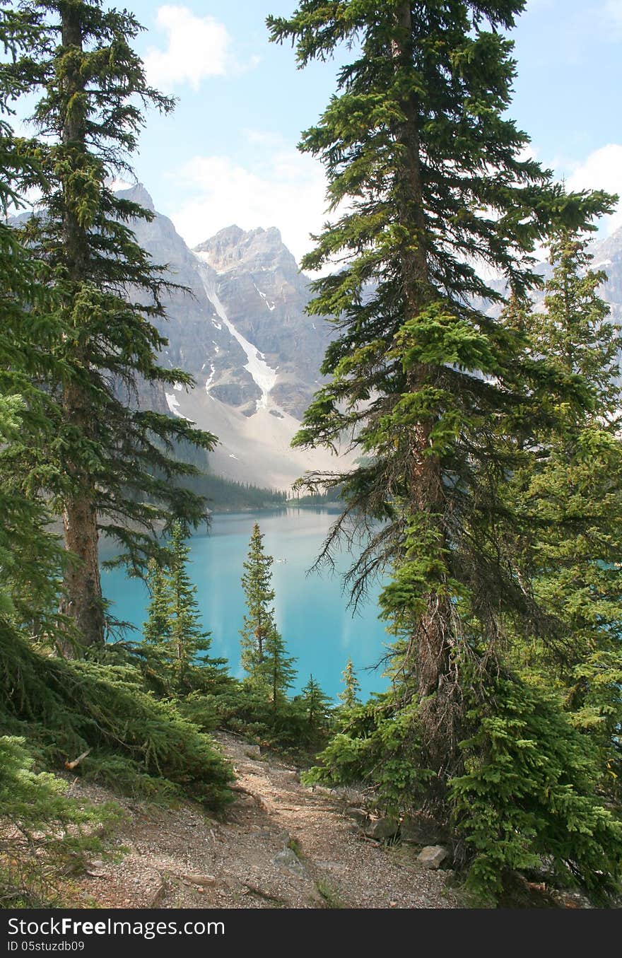 Moraine lake (1) alberta,Canada.