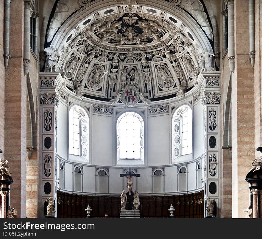 The St. Peter cathedral (Trierer Dom)