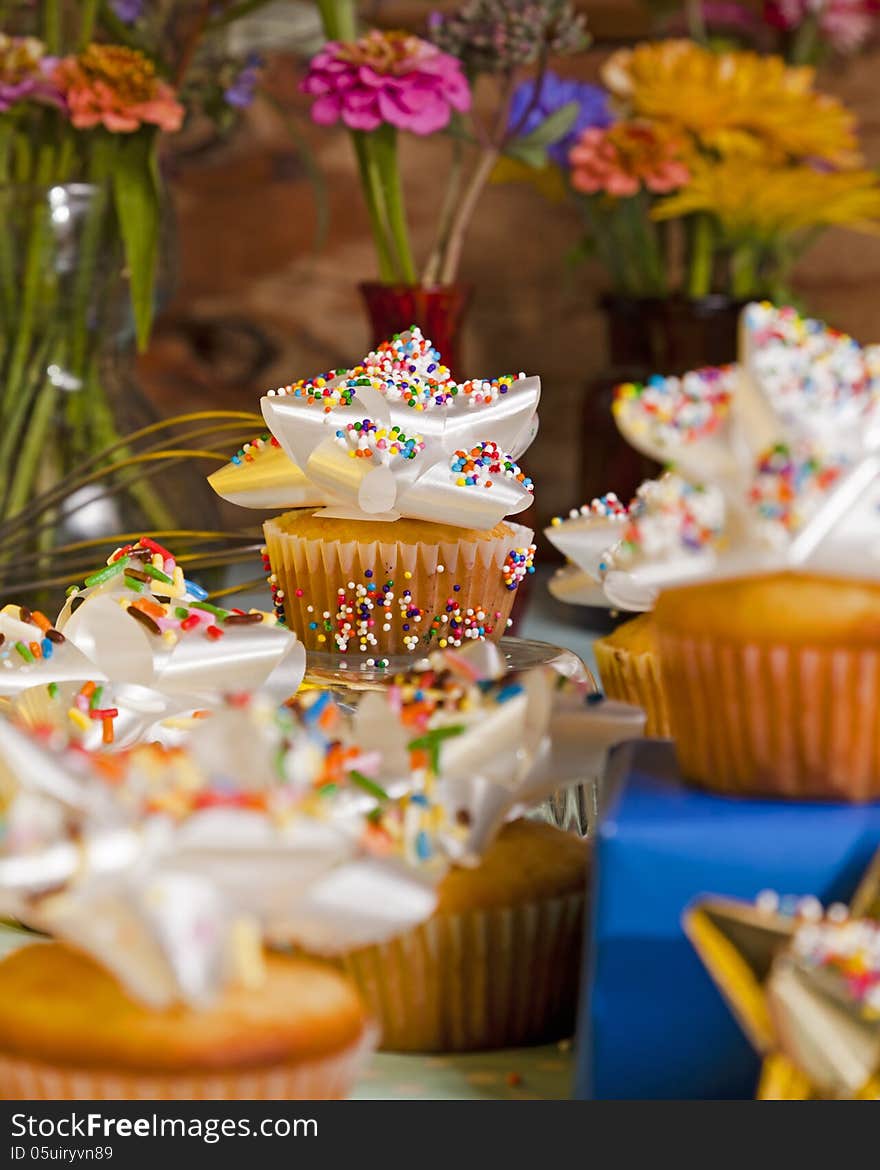 Cupcakes and Bows