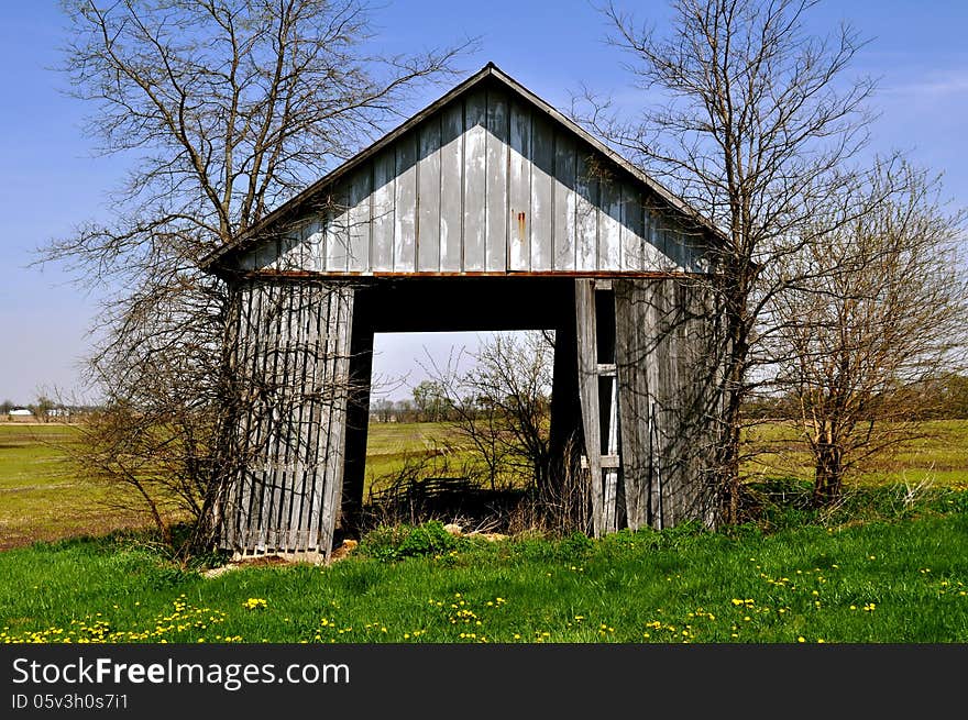 Barn tipping