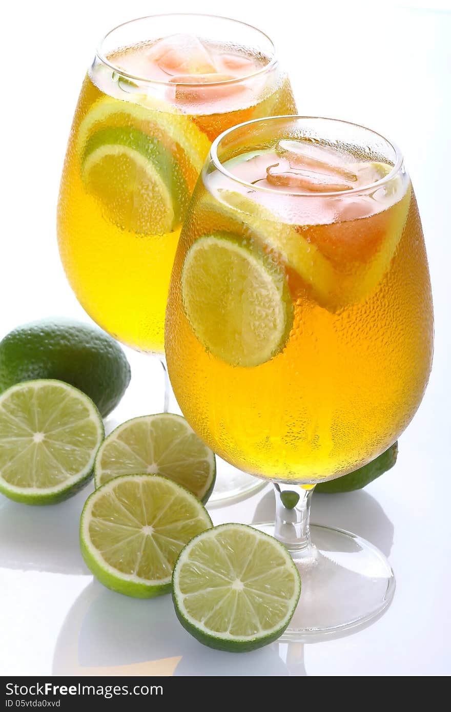 Citrus cocktail with lime