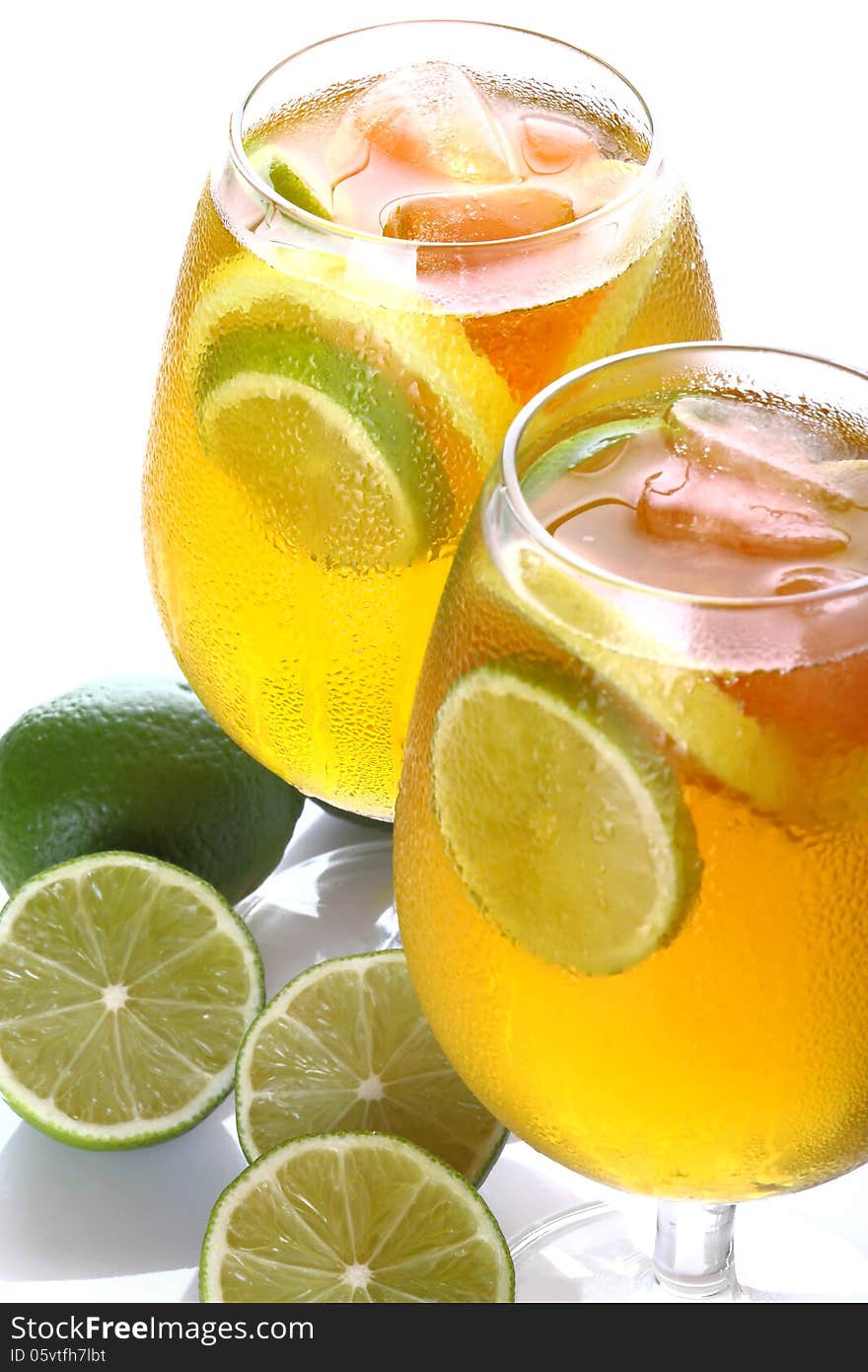 Citrus cocktail with lime