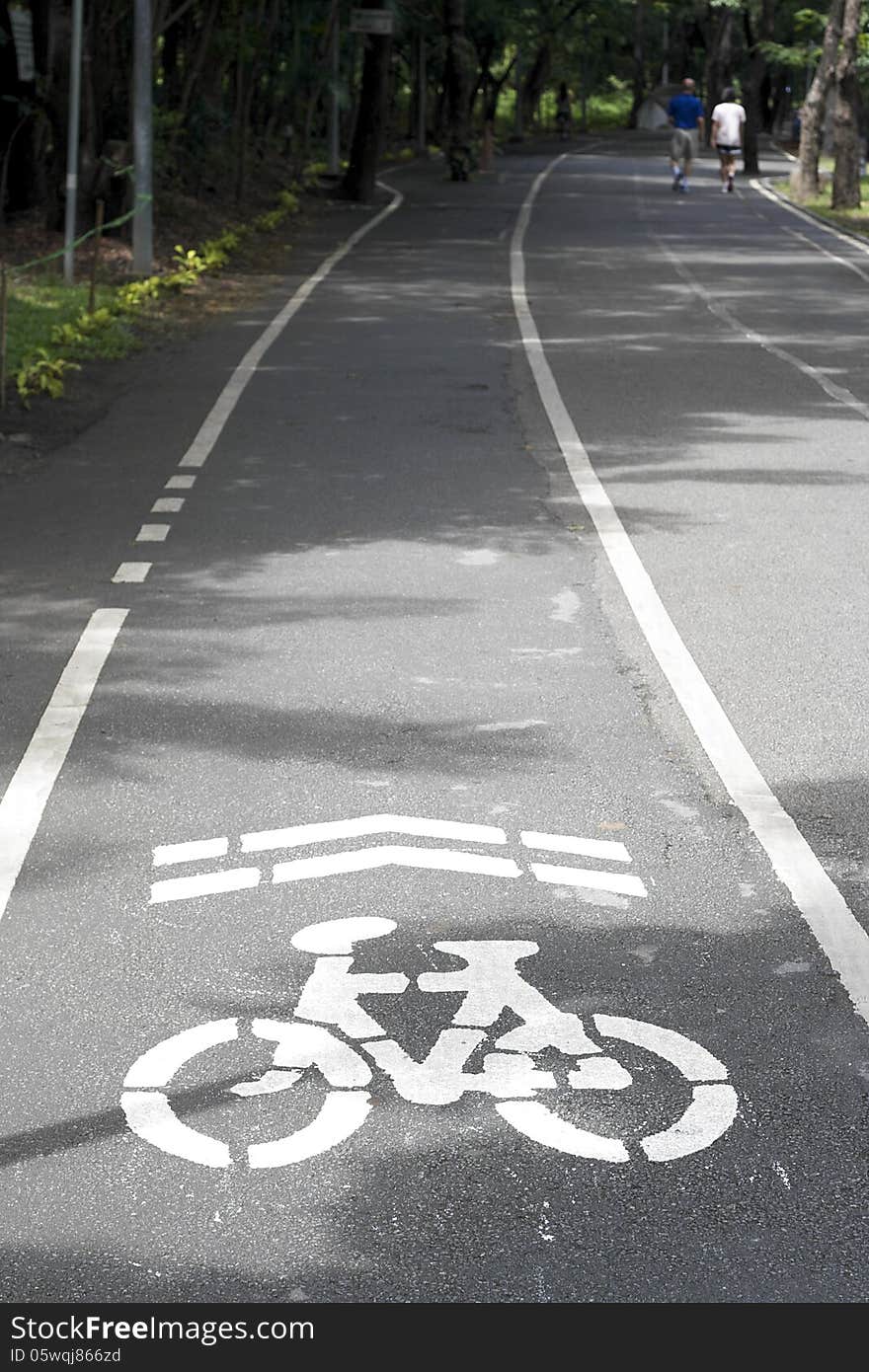 Bicycle sign in bicycle lane in the park