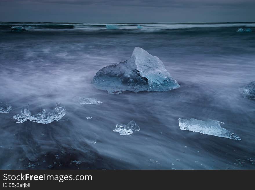 Seashore near Jokulsarlon