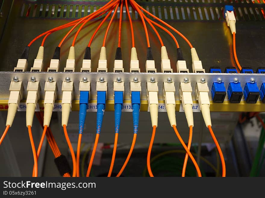 Lightwave connectors in a network rack