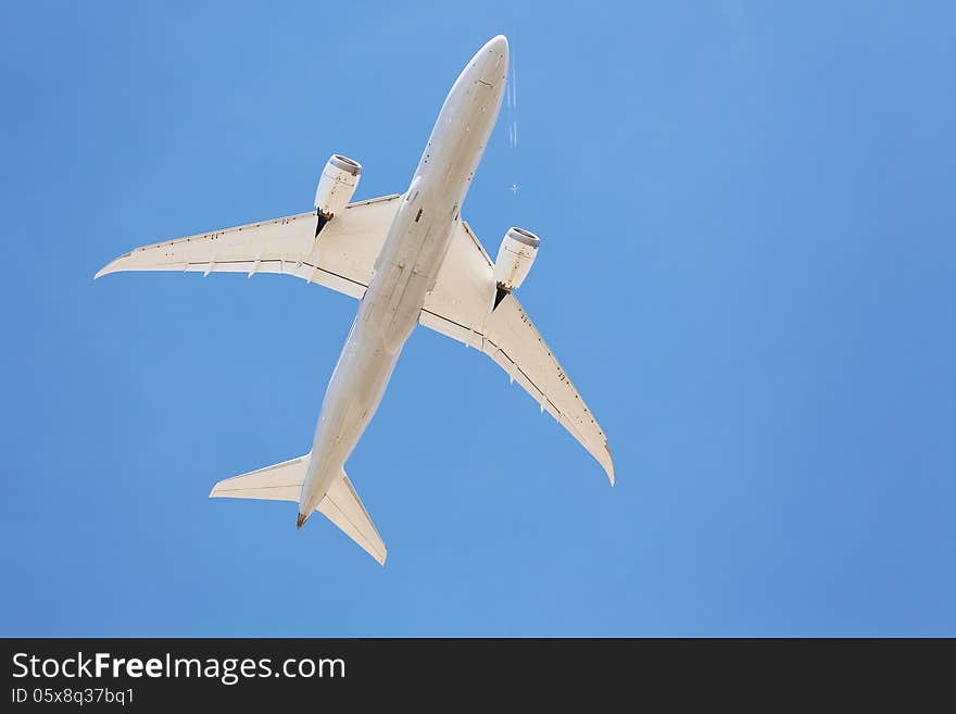 Airliners flying overhead