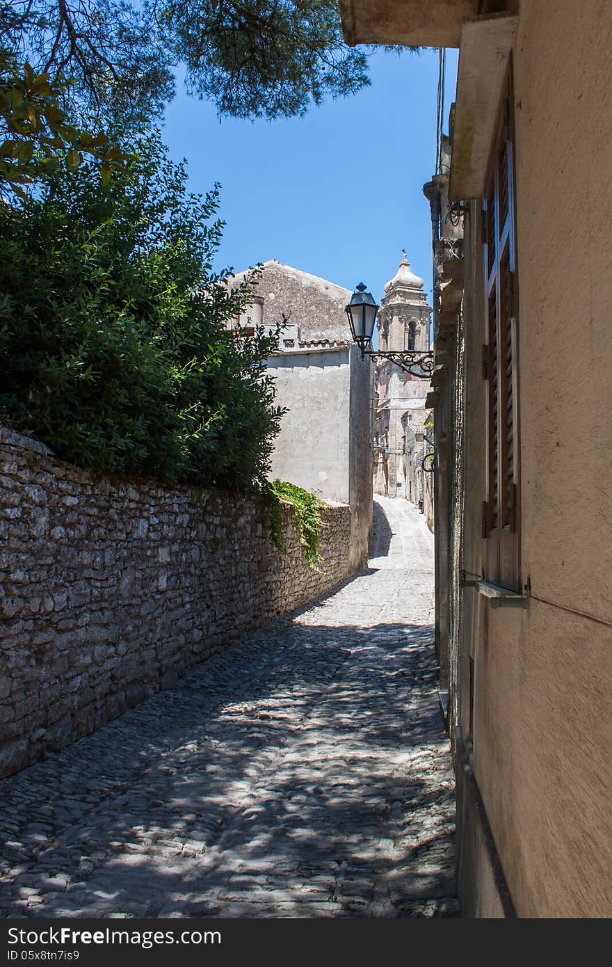 Erice streets