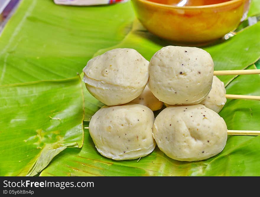 Meatballs toast on banana leaf