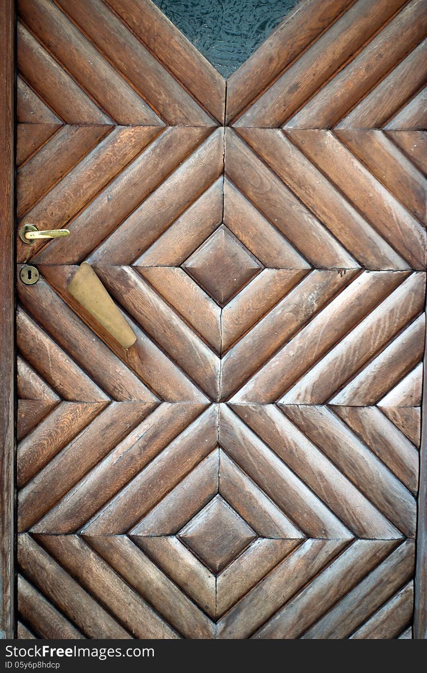 Door texture with geometrical shapes