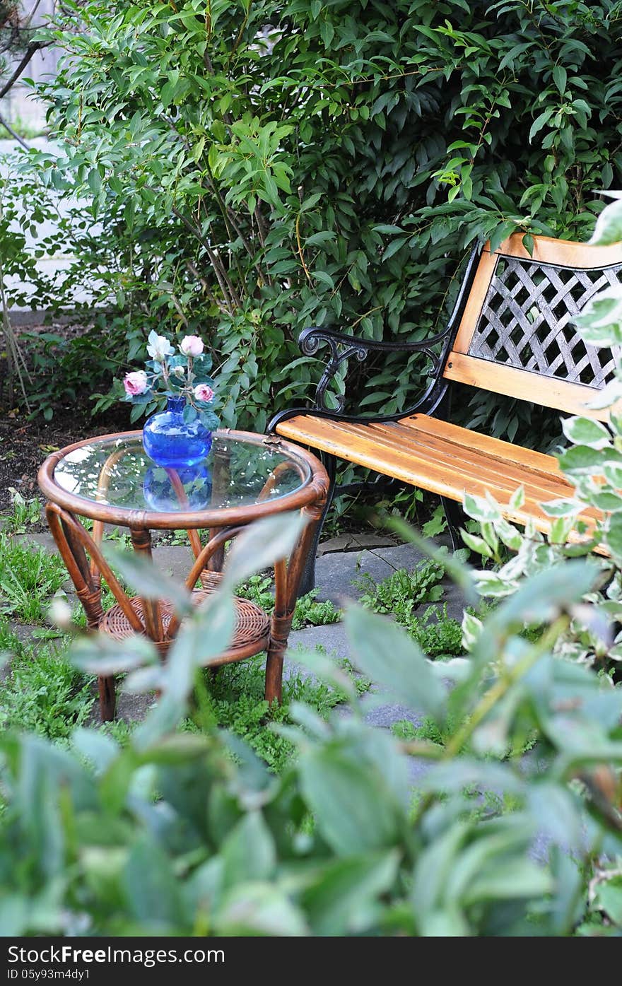 A nice bench in the garden