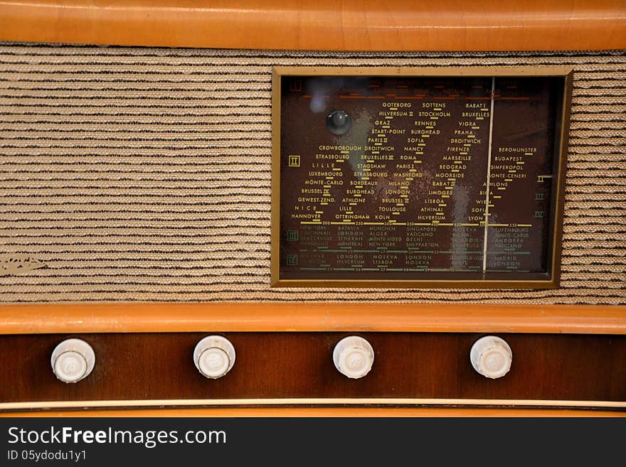 An old radio from 1950;