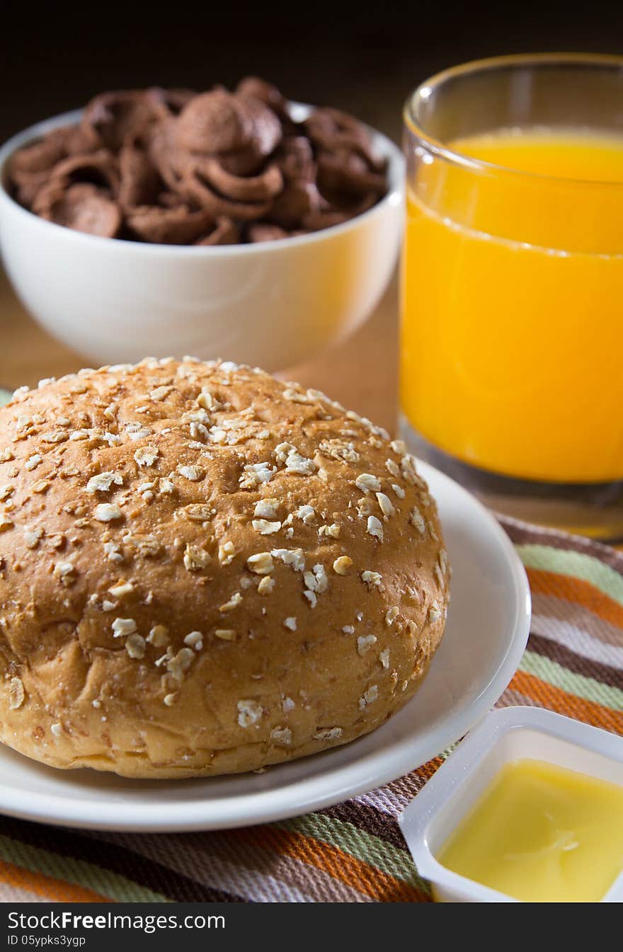 Breakfast set cornflakes and oat bread.