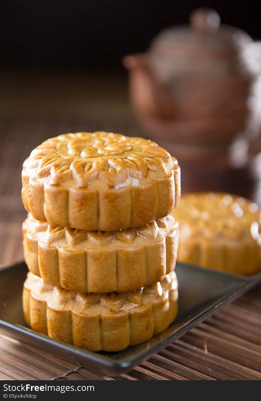 Mooncake and tea,Chinese mid autumn festival food