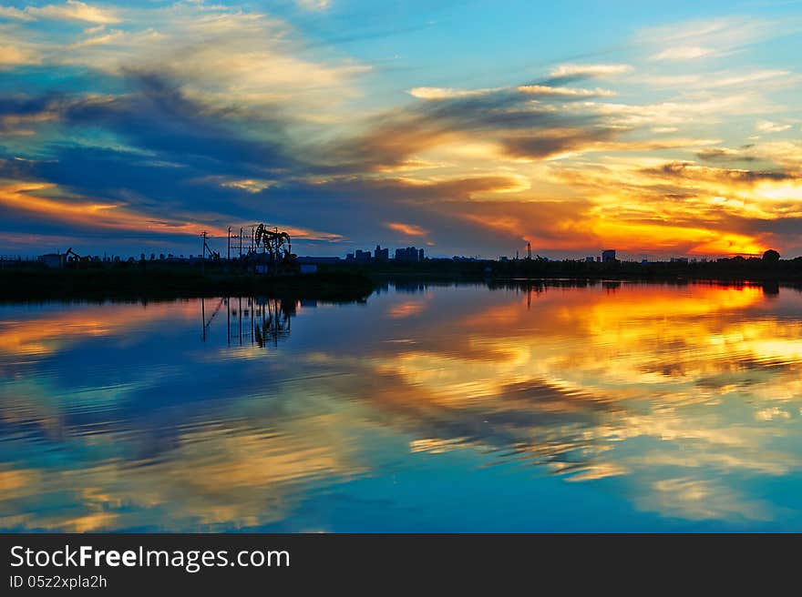 The Chenjiadayuan lake sunset