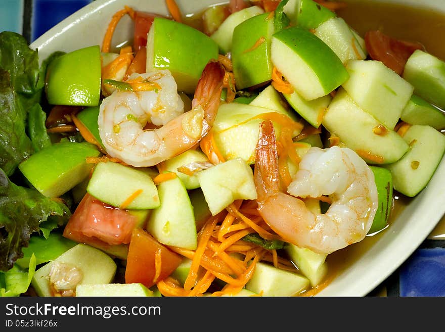 Apple shrimp salad in thai style