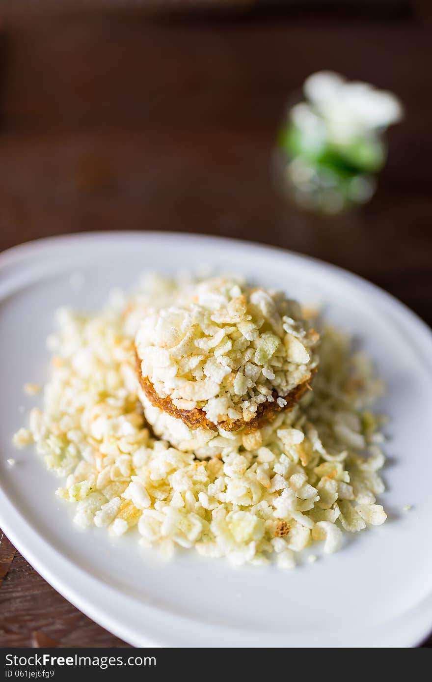 Pounded unripe rice bread dessert