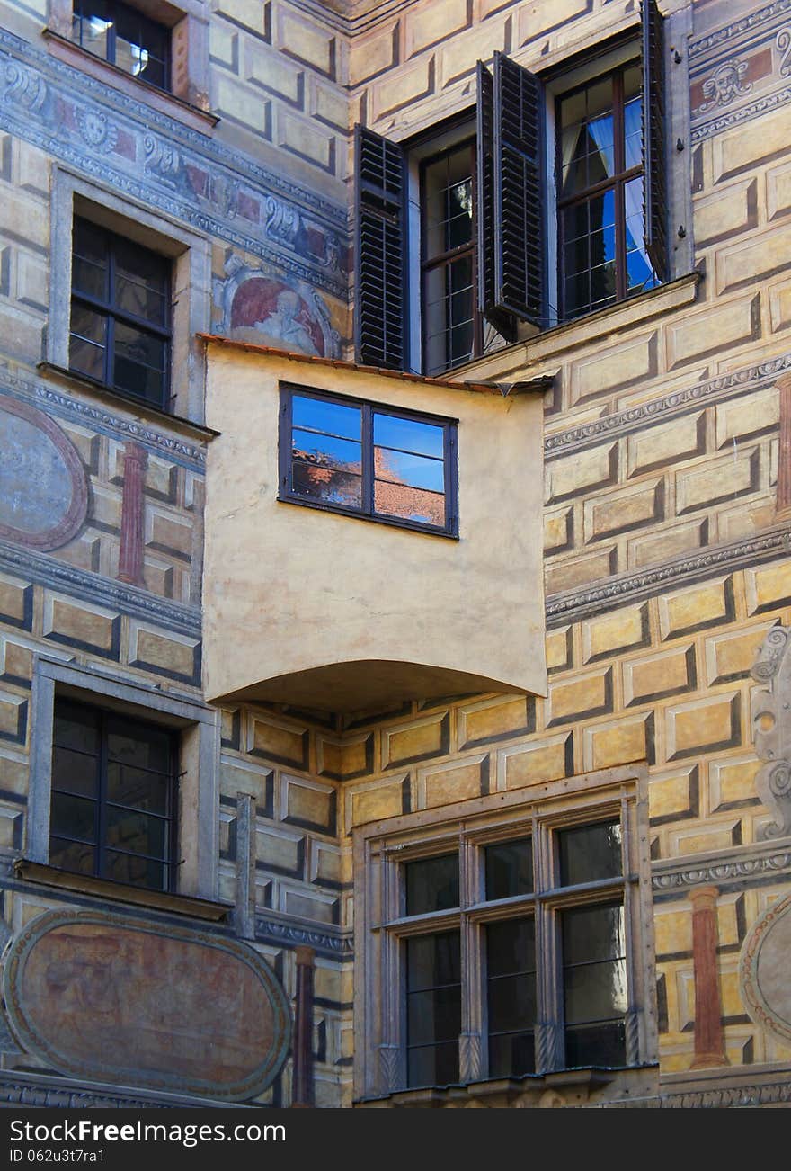 Windows of Czech Krumlov, castle courtyard, Czech Republic