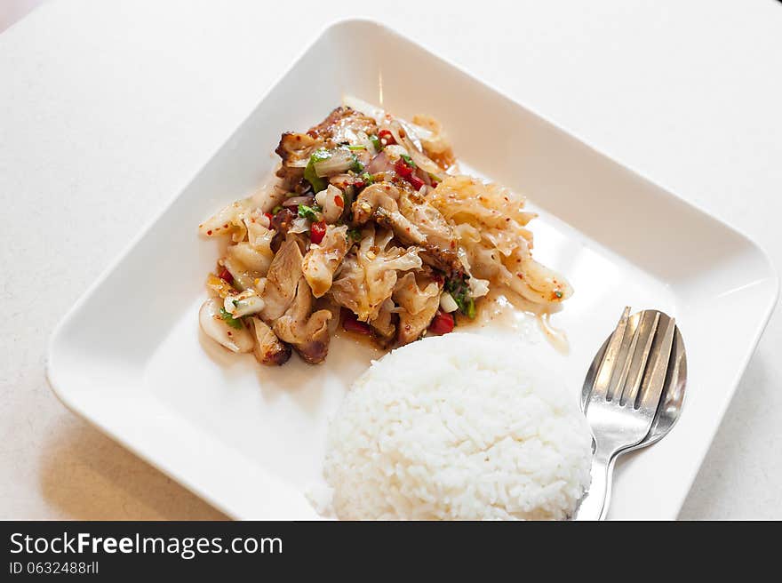 Spicy asian chicken with rice