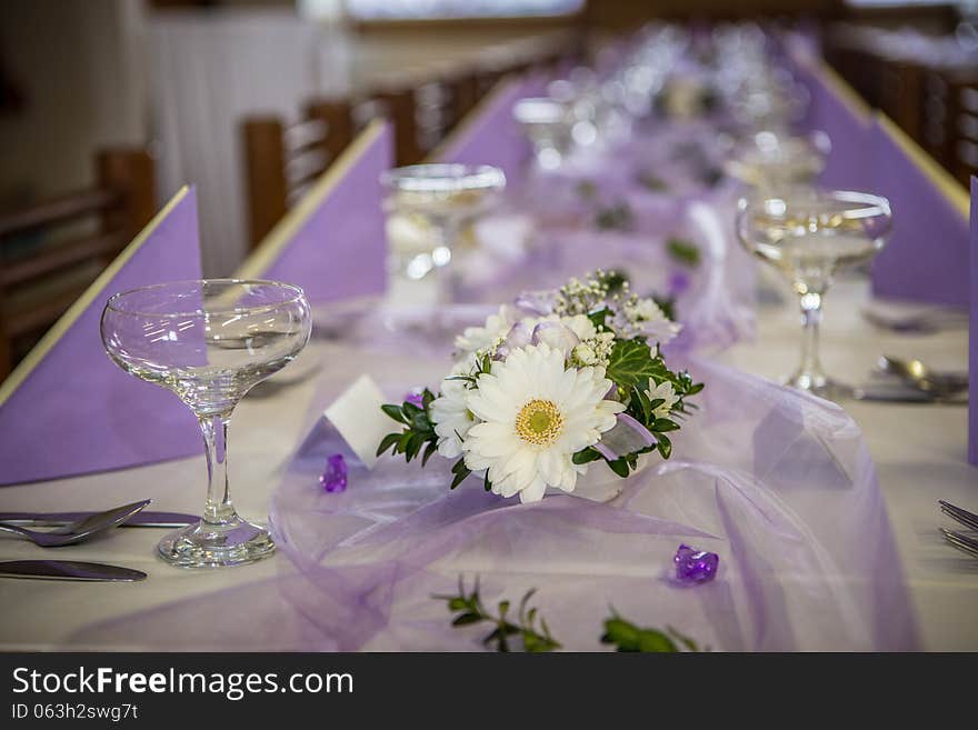 Wedding banquet table setting for wedding