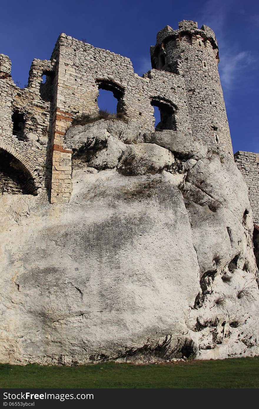 Castle ruins in Ogrodziencu poland