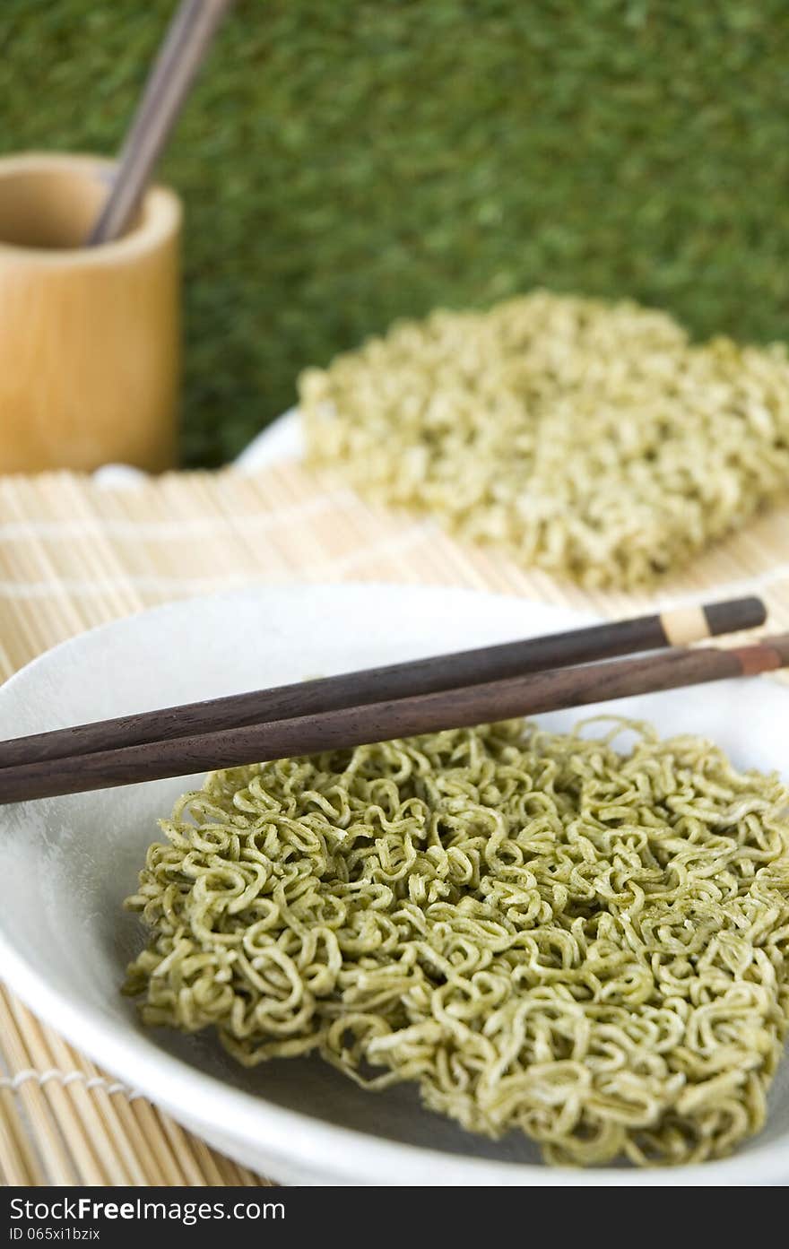 Green Instant Noodle