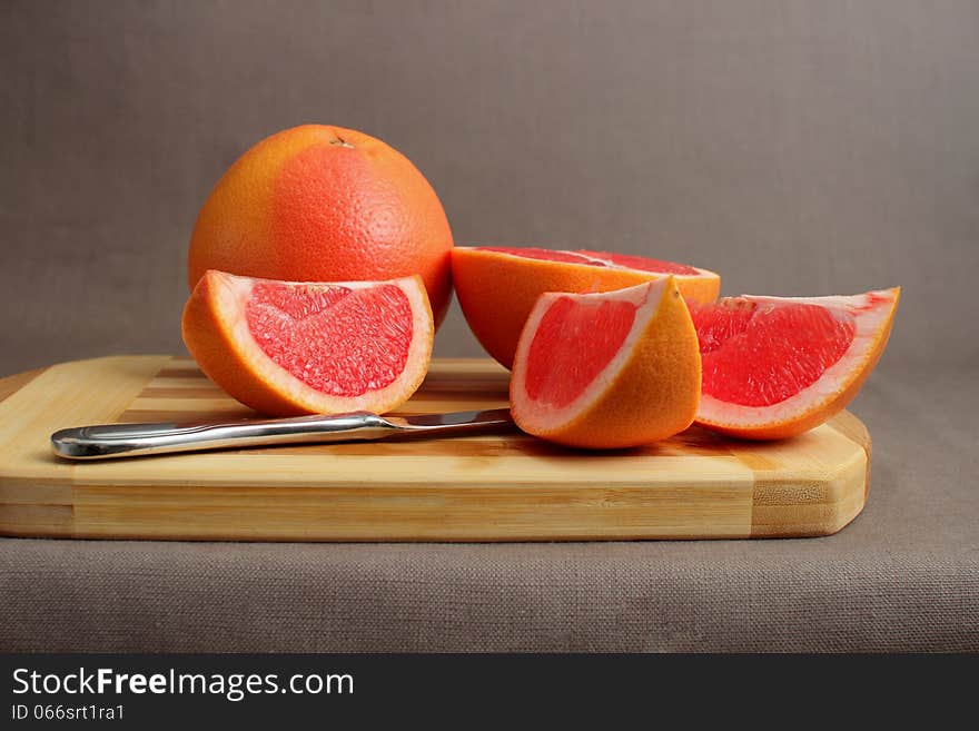 Grapefruit and slices