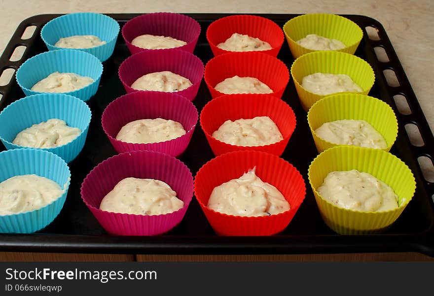 Cook cupcakes at home