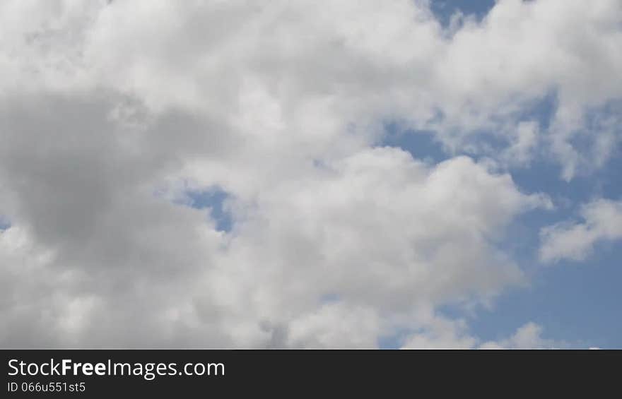 Timelapse of sky and clouds in movement