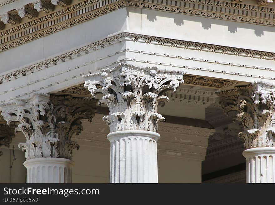 Detailed photograph of stone columns of Chiswick House, built by the third Earl of Burlington in 1729. Detailed photograph of stone columns of Chiswick House, built by the third Earl of Burlington in 1729