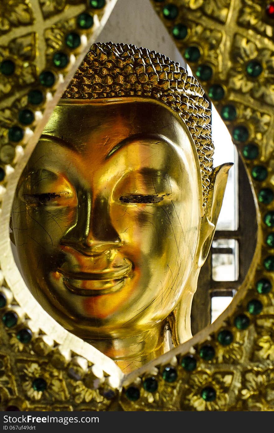 Face of buddha