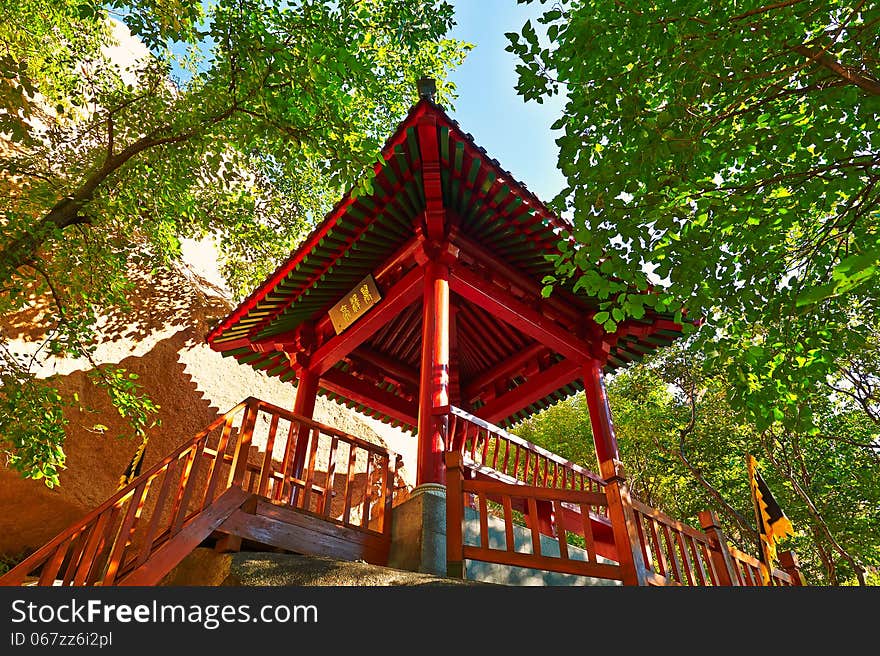 The red pavilion of the gallery valley of Zu mountain